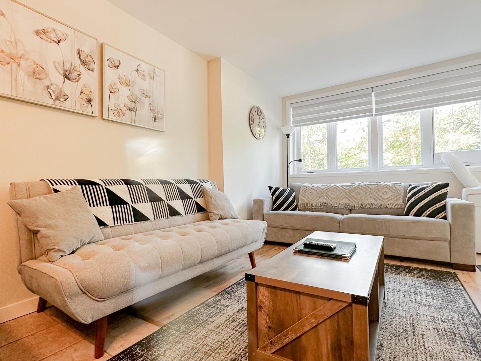 דירות מונט טרמבלאנט The Alpine Nest - 3 Beds - 4 Guests - Free Parking - Pool מראה חיצוני תמונה