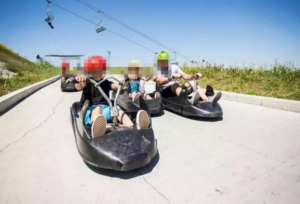 דירות מונט טרמבלאנט The Alpine Nest - 3 Beds - 4 Guests - Free Parking - Pool מראה חיצוני תמונה