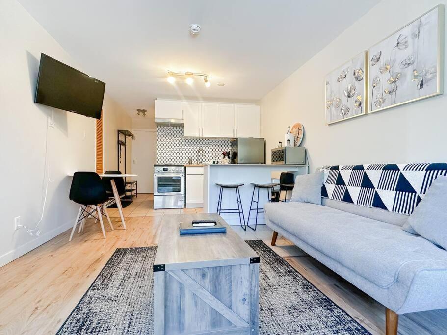 דירות מונט טרמבלאנט The Alpine Nest - 3 Beds - 4 Guests - Free Parking - Pool מראה חיצוני תמונה